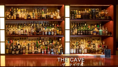 The Cave（ザ・ケイブ）